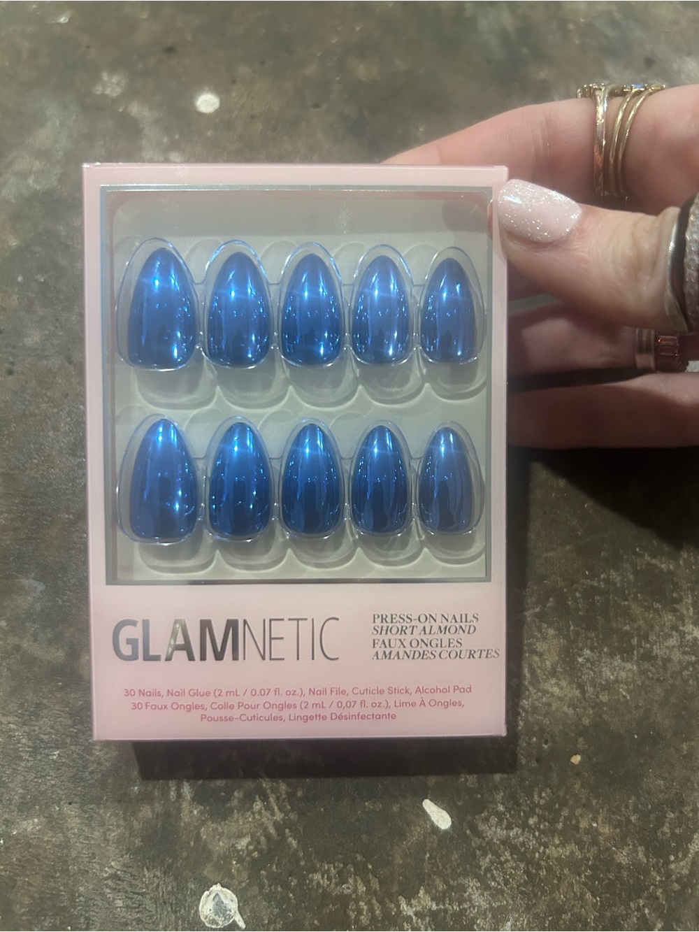 Glamnetic Press-On Nails – Short Almond – Blue Steel